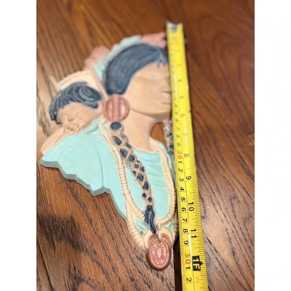 VINTAGE SEXTON METAL WALL PLAQUE AMERICAN INDIAN WOMAN PAPOOSE BABY